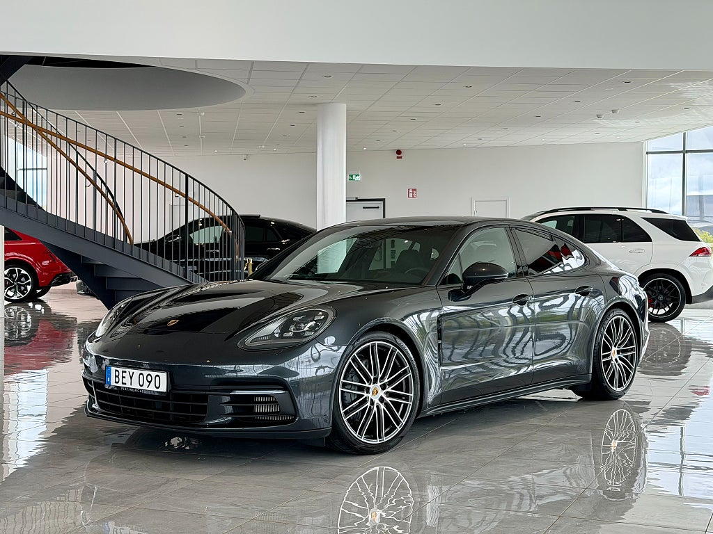 Porsche Panamera 4S PDK 440hk / PASM / Sport Chrono / PDLS / Navi / BOSE