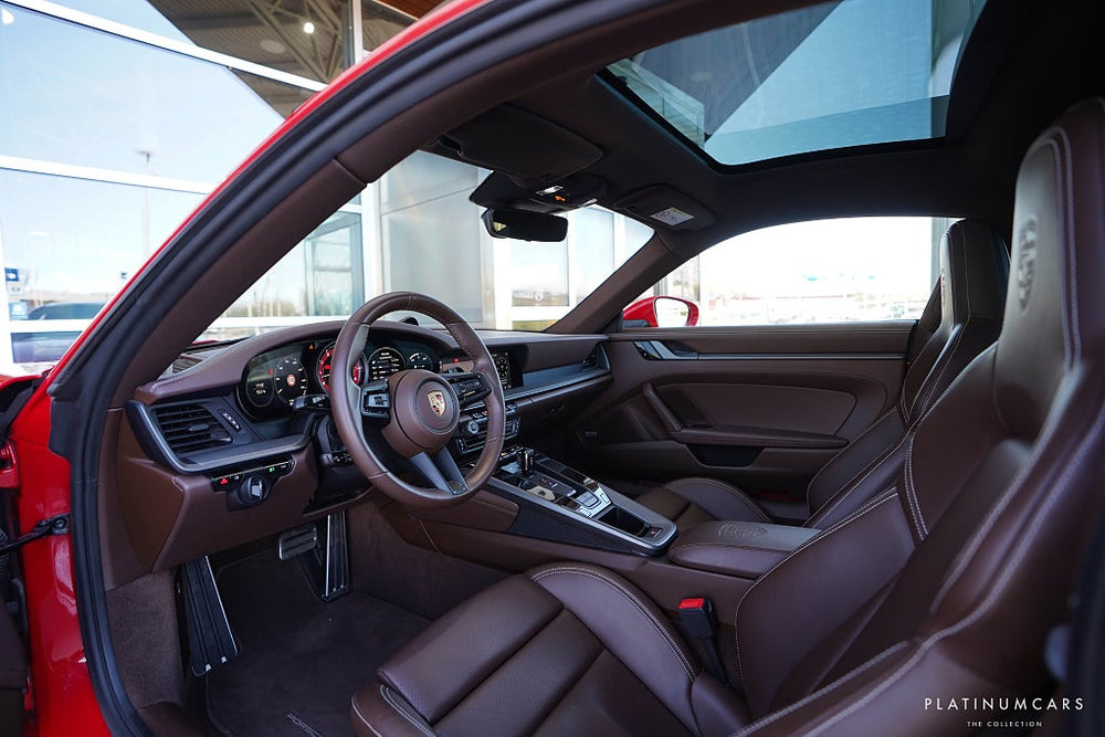 Porsche 911 Carrera 4S PDK 450hk / PDCC / Matrix / 18-vägs