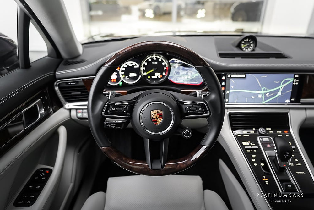 Porsche Panamera 4 E-Hybrid PDK Platinum EDT / SportDesign