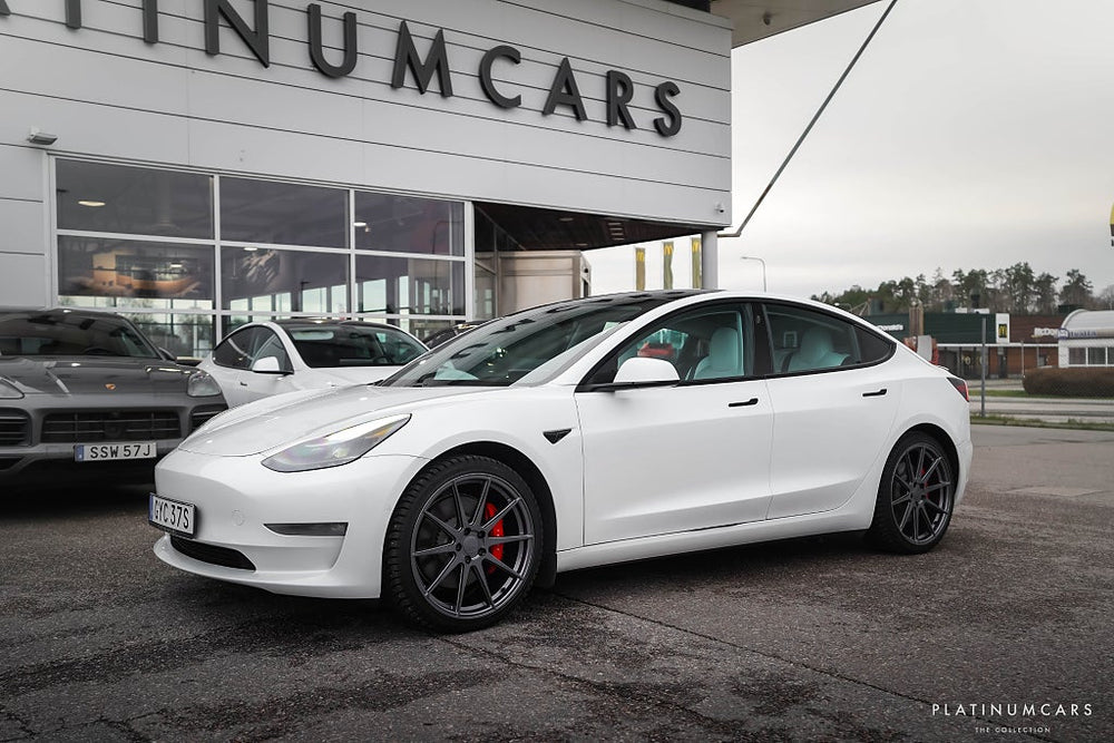 Tesla Model 3 Performance AWD 513hk / FSD / Pano / Kolfiber
