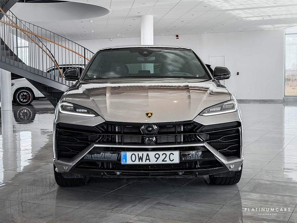 Lamborghini Urus SE 800hk / Ad Personam / LEASEBAR / Akrapovic
