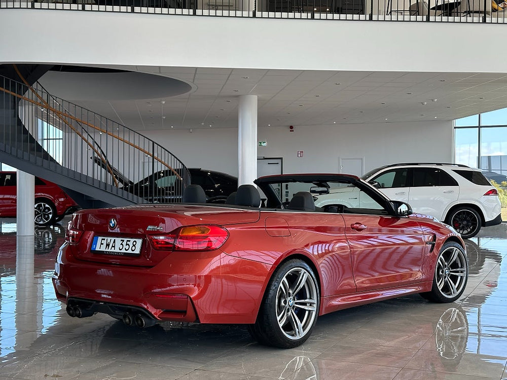BMW M4 Cabriolet 431hk / Akrapovic / H/K / M Drivers Package