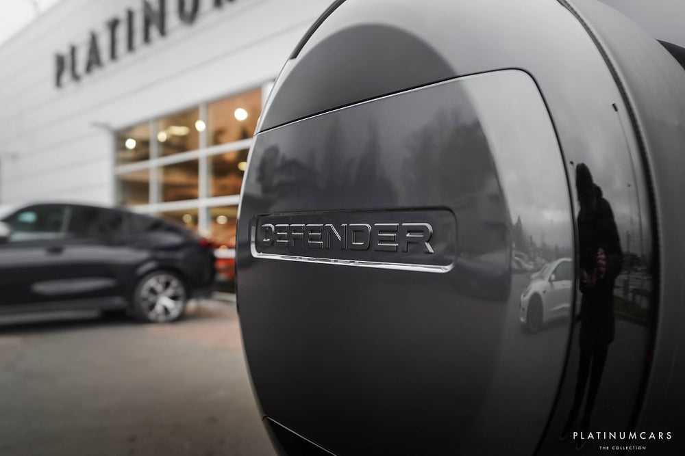 Land Rover Defender P300e 110 X-Dynamic HSE / LEASEBAR