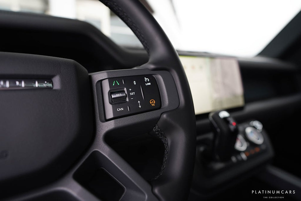 Land Rover Defender P300e 110 X-Dynamic HSE / LEASEBAR
