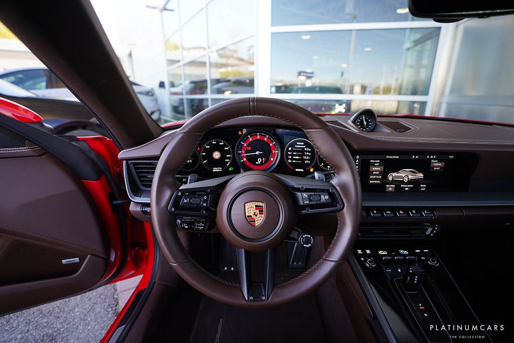 Porsche 911 Carrera 4S PDK 450hk / PDCC / Matrix / 18-vägs