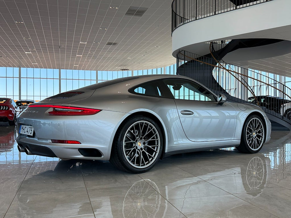 Porsche 911 991.2 911 Carrera 4 / PDK / Sport Chrono / BOSE / 370hk