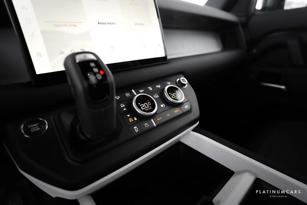 Land Rover Defender P300e PHEV X-Dynamic SE AWD 2025 / LEASEBAR