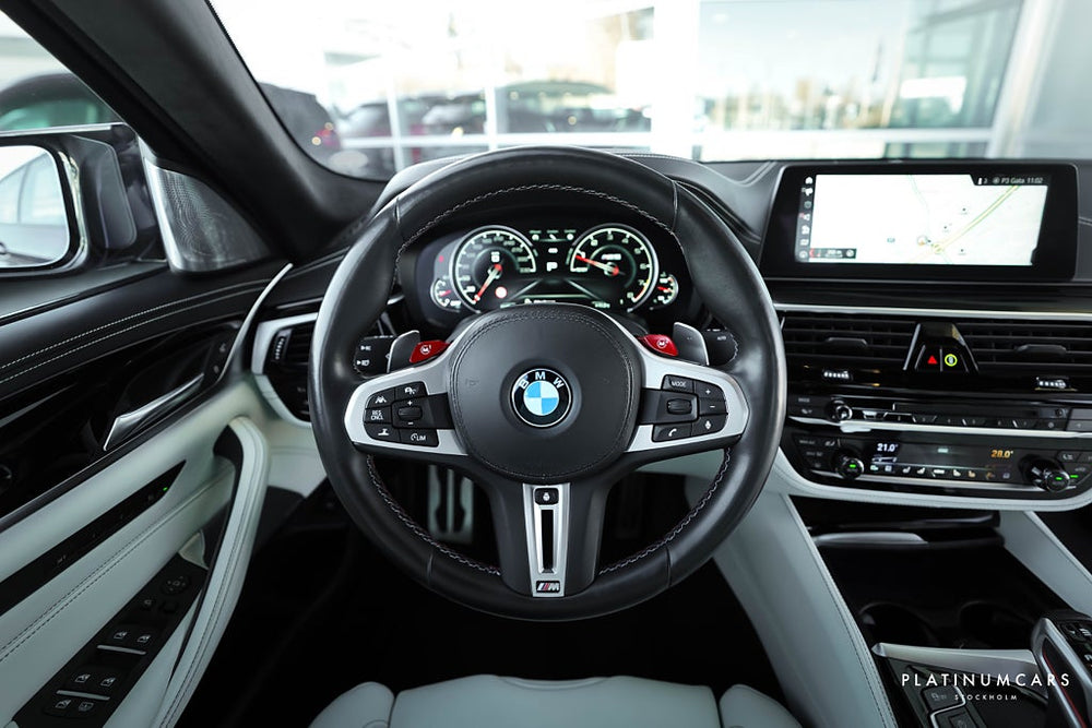 BMW M5 600hk / Sv.såld / M drive / Drag / B&W / Keramiska