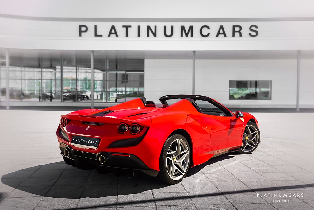 Ferrari F8 Spider 720hk / Låga mil / Kolfiber / Lift / PPF