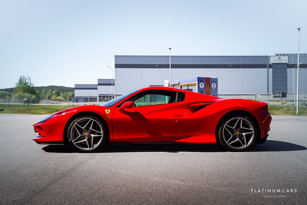 Ferrari F8 Spider 720hk / Låga mil / Kolfiber / Lift / PPF