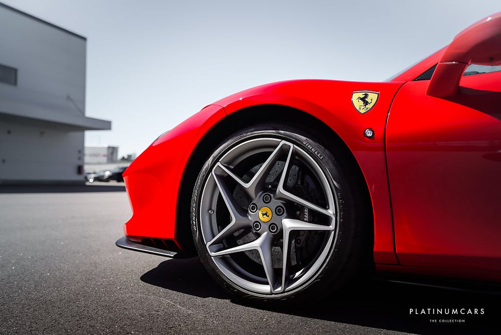 Ferrari F8 Spider 720hk / Låga mil / Kolfiber / Lift / PPF