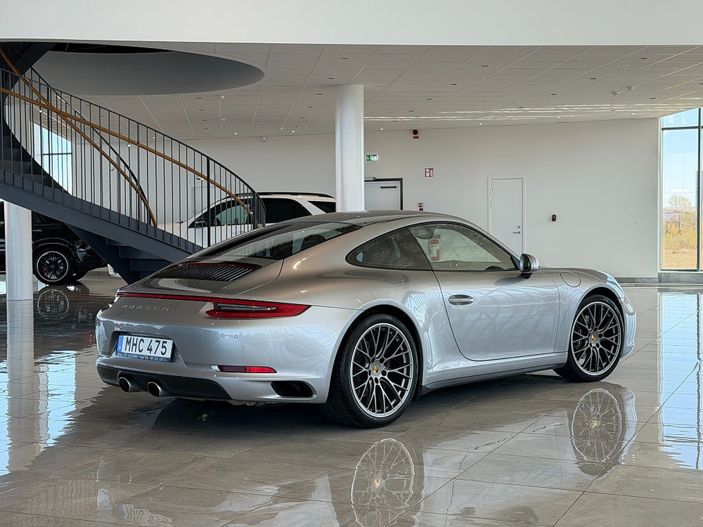 Porsche 911 991.2 911 Carrera 4 / PDK / Sport Chrono / BOSE / 370hk