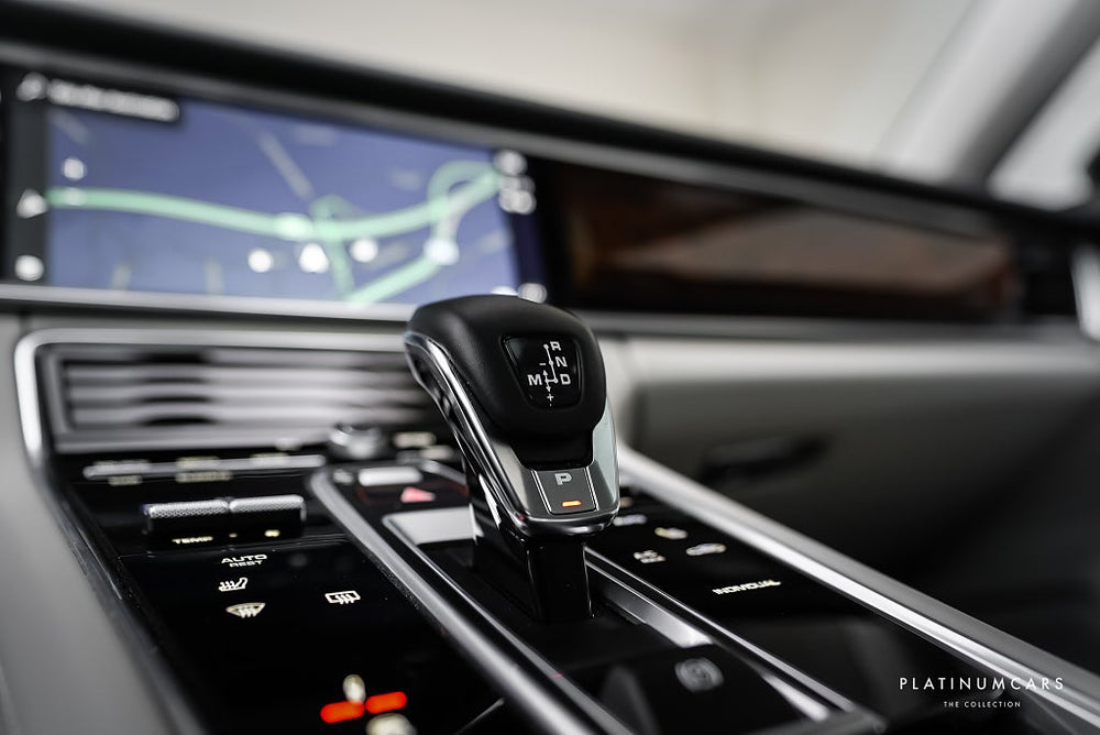 Porsche Panamera 4 E-Hybrid PDK Platinum EDT / SportDesign