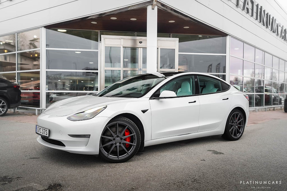Tesla Model 3 Performance AWD 513hk / FSD / Pano / Kolfiber