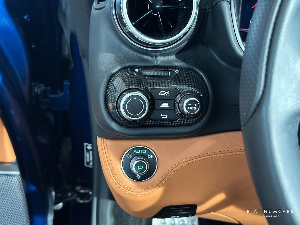 Ferrari Portofino M 3.9 V8 620hk / Sv.såld / Kolfiber / LEDs / 360
