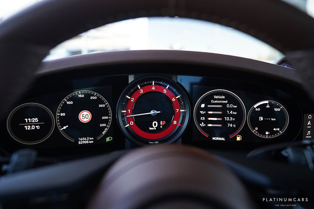 Porsche 911 Carrera 4S PDK 450hk / PDCC / Matrix / 18-vägs