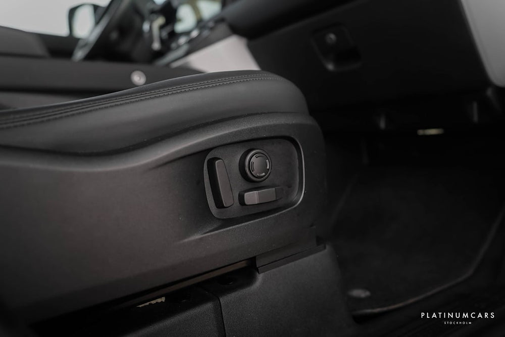 Land Rover Defender P300e PHEV X-Dynamic SE AWD 2025 / LEASEBAR