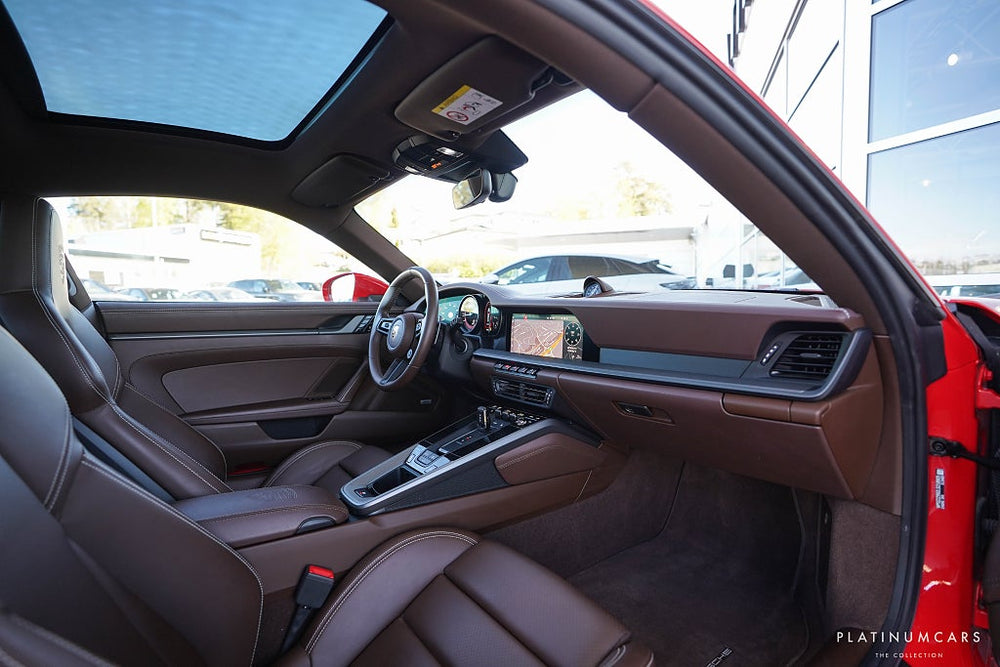 Porsche 911 Carrera 4S PDK 450hk / PDCC / Matrix / 18-vägs