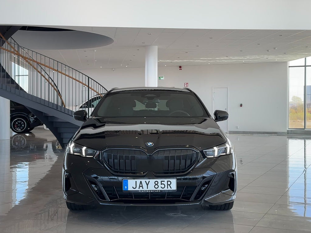 BMW 530e xDrive Touring 299hk / M Sport Performance / H&K