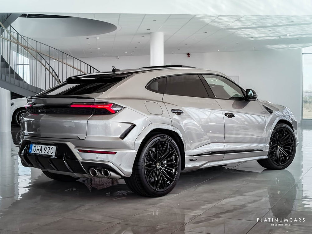 Lamborghini Urus SE 800hk / Ad Personam / LEASEBAR / Akrapovic