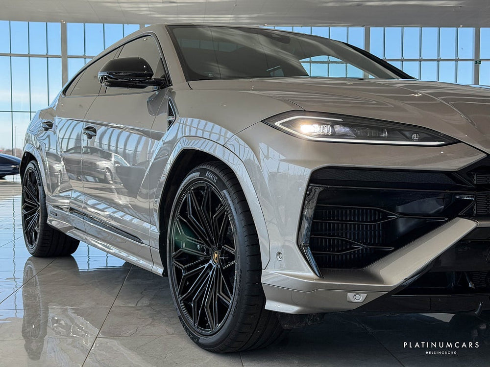 Lamborghini Urus SE 800hk / Ad Personam / LEASEBAR / Akrapovic