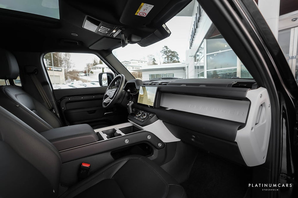 Land Rover Defender P300e PHEV X-Dynamic SE AWD 2025 / LEASEBAR