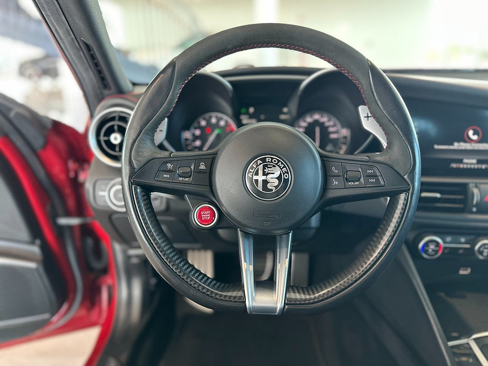 Alfa Romeo Giulia Quadrifoglio 510hk / H/K / Navi / Kolfiber / ACC