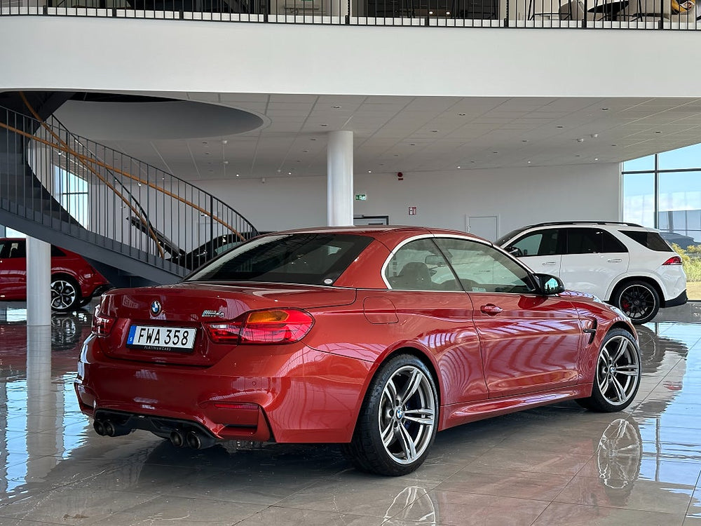 BMW M4 Cabriolet 431hk / Akrapovic / H/K / M Drivers Package