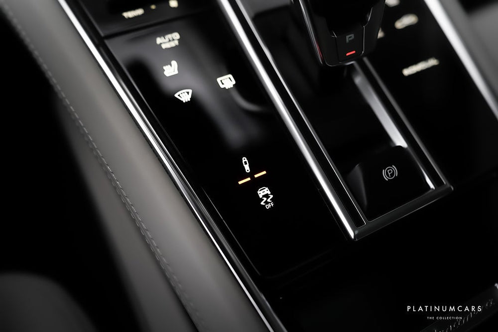 Porsche Panamera 4 E-Hybrid PDK Platinum EDT / SportDesign
